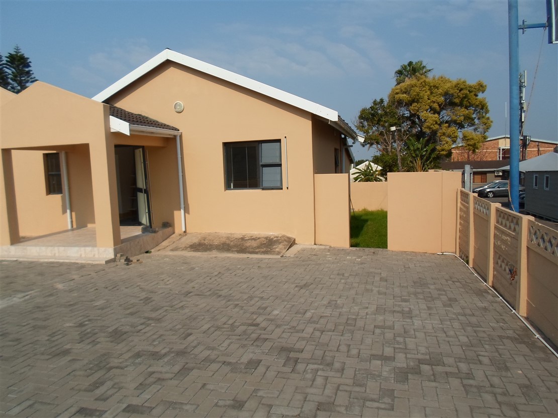 Commercial Property for Sale in Vincent Eastern Cape